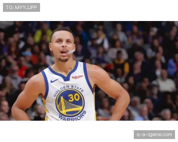 戴维斯职业生涯高光时刻：稳健发挥铸就篮球巨星之路