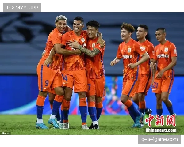 泰山队勇夺双冠！中超赛季稳健发挥，球迷热情庆祝胜利荣耀