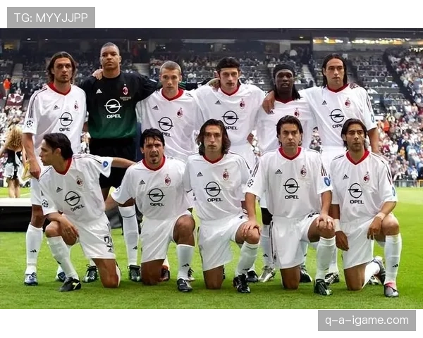 马尔蒂尼职业生涯荣誉盘点:7座意甲冠军与5座欧冠奖杯铸就传奇 马尔蒂尼职业生涯荣誉盘点:7座意甲冠军与5座欧冠奖杯铸就传奇