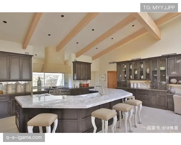 林孝埈赛后脱掉战靴，豪宅浴室比我家客厅还大，这差距咋整？