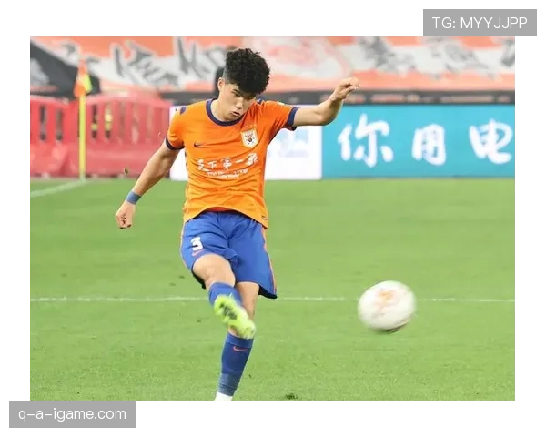 克雷桑一拿球就亮灯，山东泰山进攻却越踢越单薄？